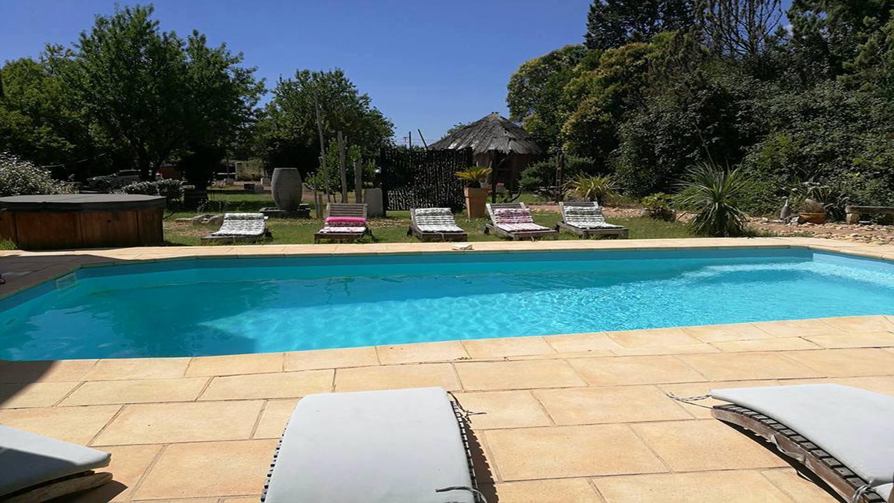 Esprit D'Ailleurs Baillargues Exterior foto